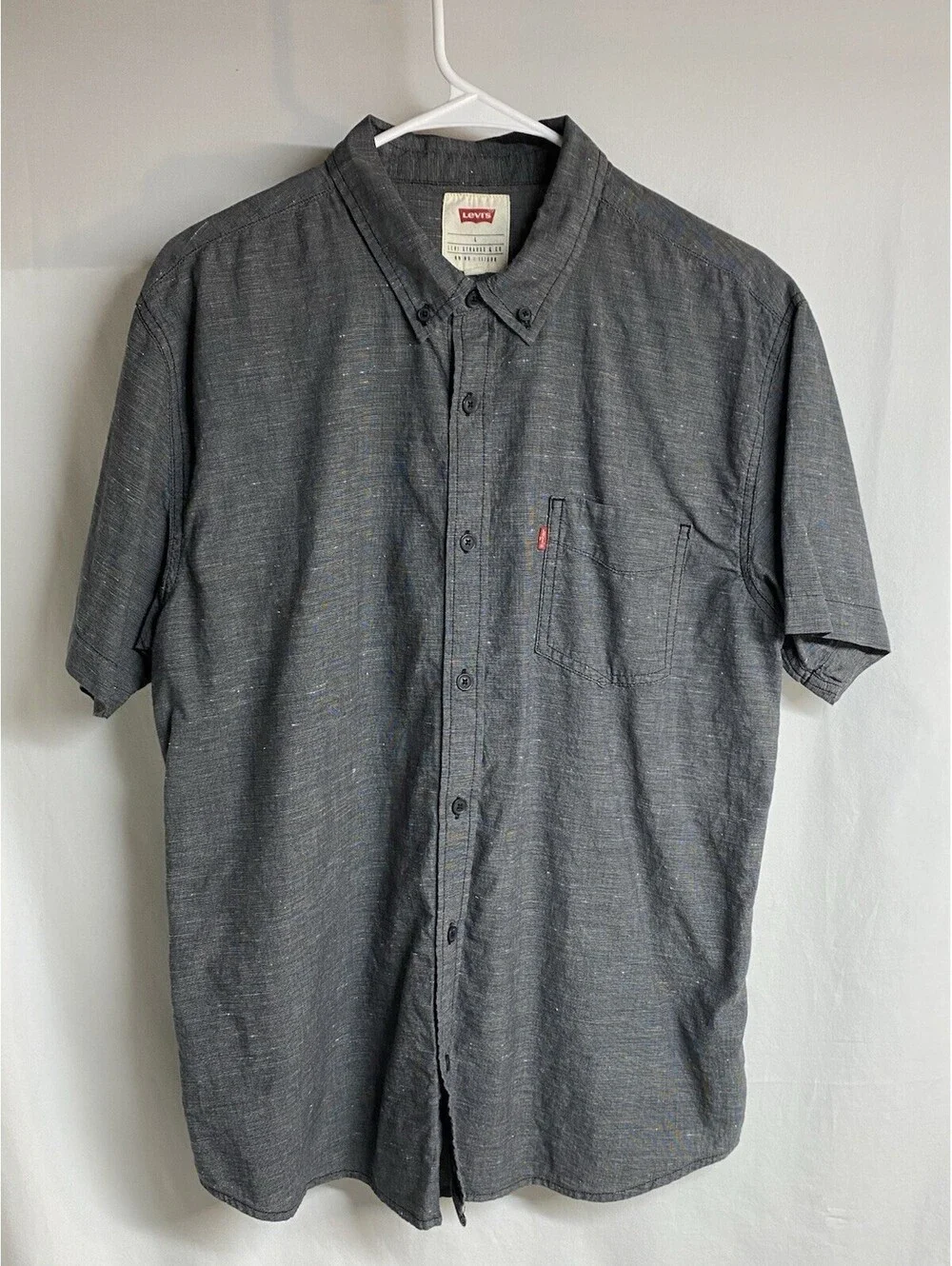 Men's Levi's Gray Button Up Short Sleeve Shirt; Size Large